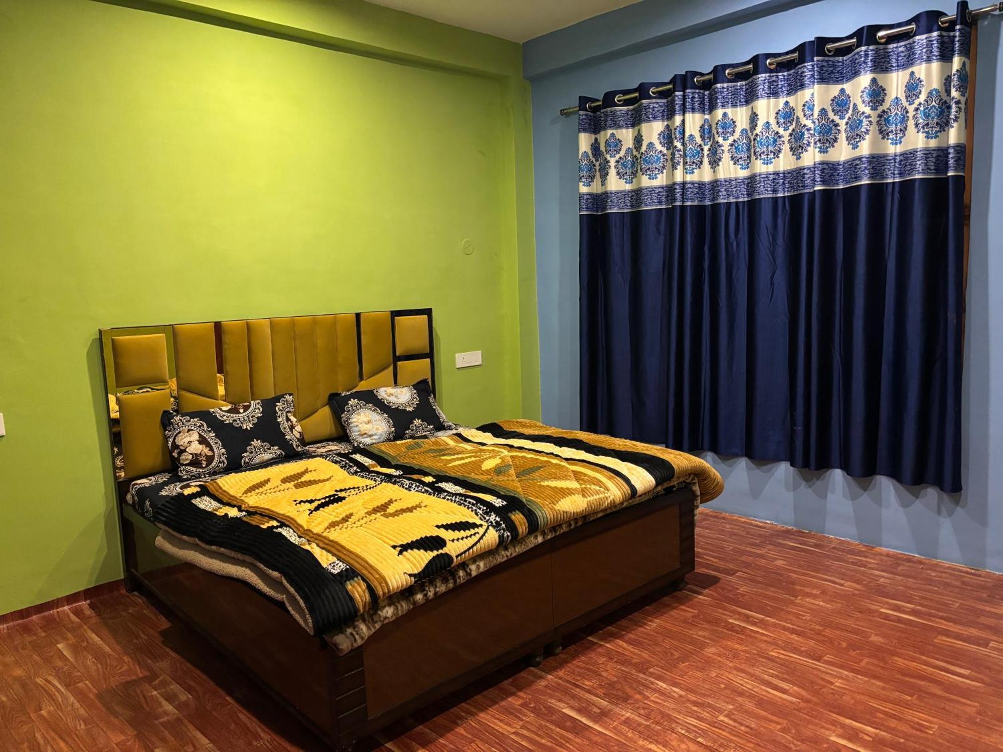 Shalom Guesthouse And Cafe Kalgha Extérieur photo
