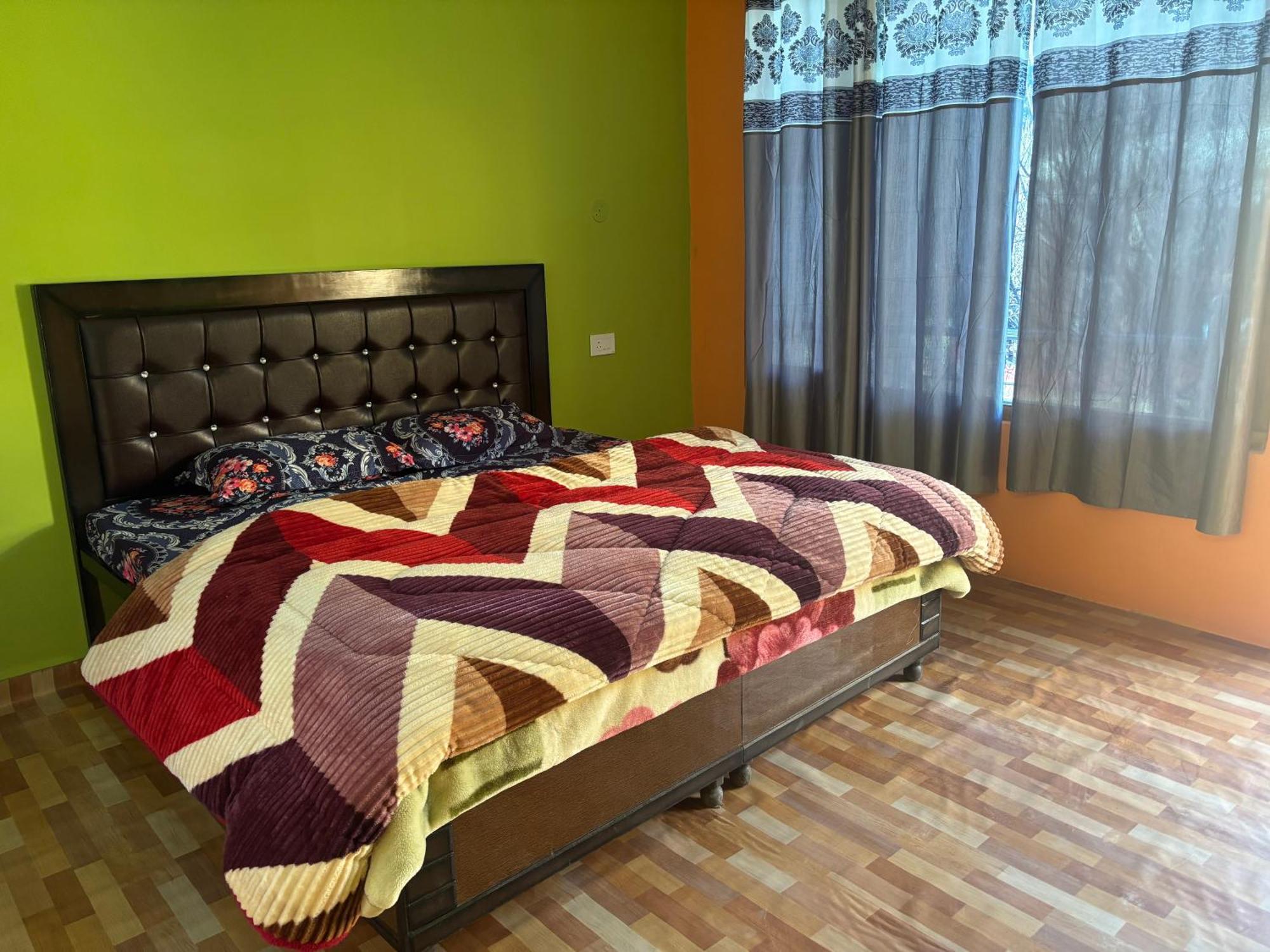 Shalom Guesthouse And Cafe Kalgha Extérieur photo